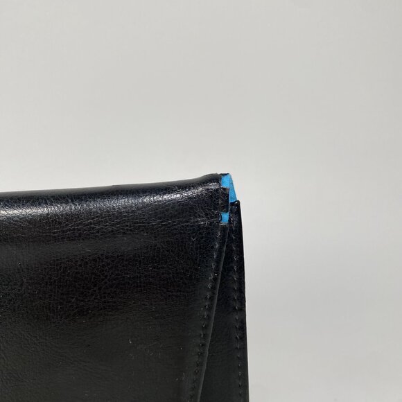 Maroo Black Leather Sleeve for Surface Pro/Laptop‎ – 9”x13” – Discontinued - Picture 8 of 9